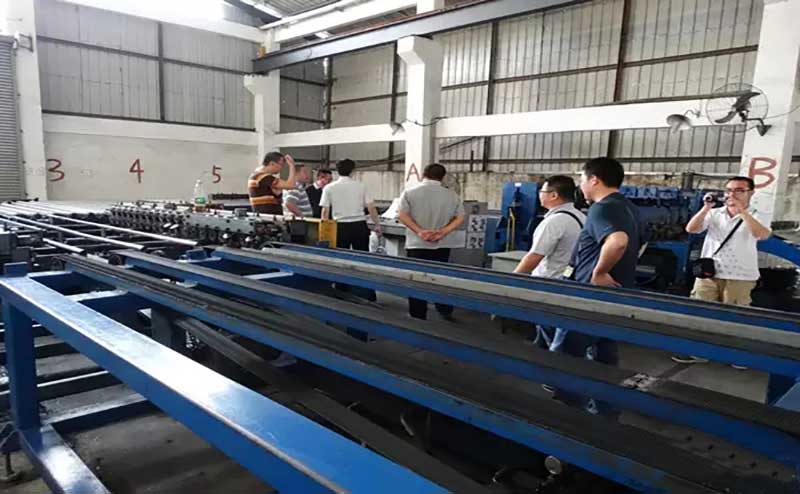 風(fēng)管生產(chǎn)廠(chǎng)家,通風(fēng)道生產(chǎn)廠(chǎng)家,鍍鋅風(fēng)管廠(chǎng)家